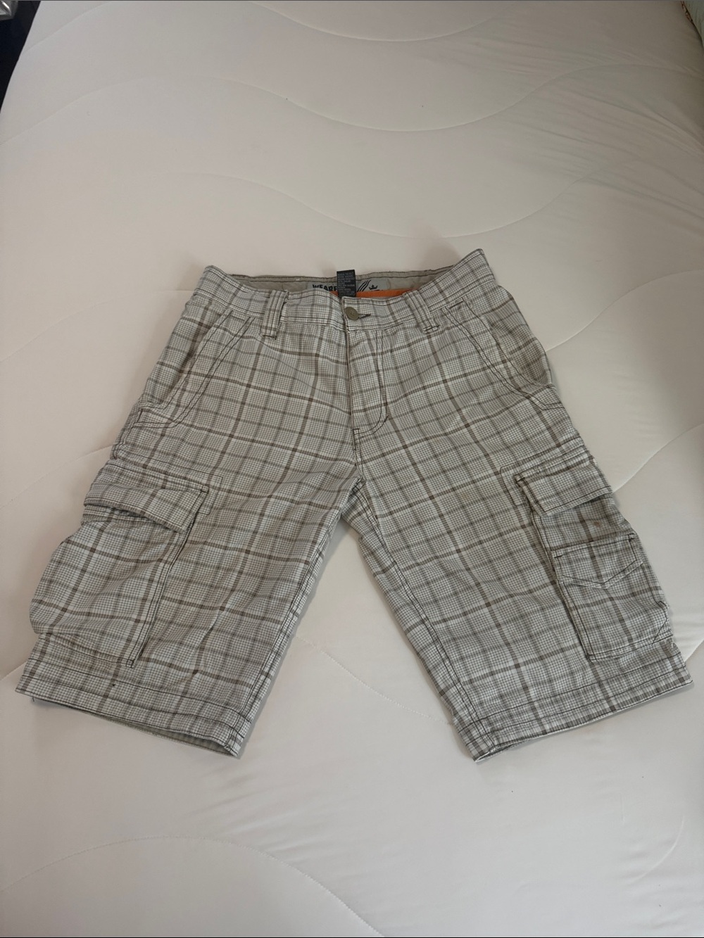 Men's Gray Plaid Cargo Shorts - Lightweight Summer Utility